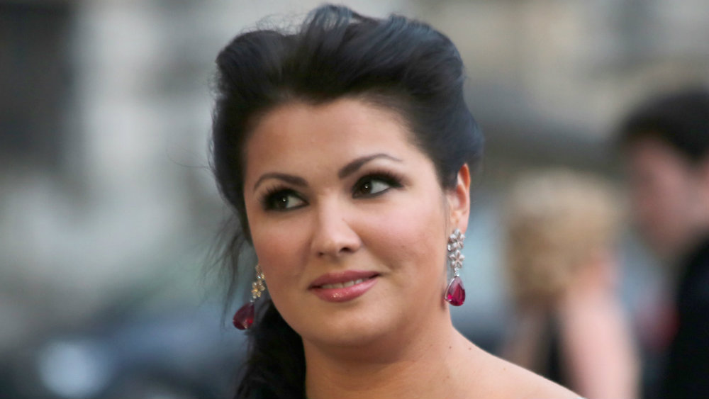 Sa dramskim akcentima i operskom teatralnošću 1