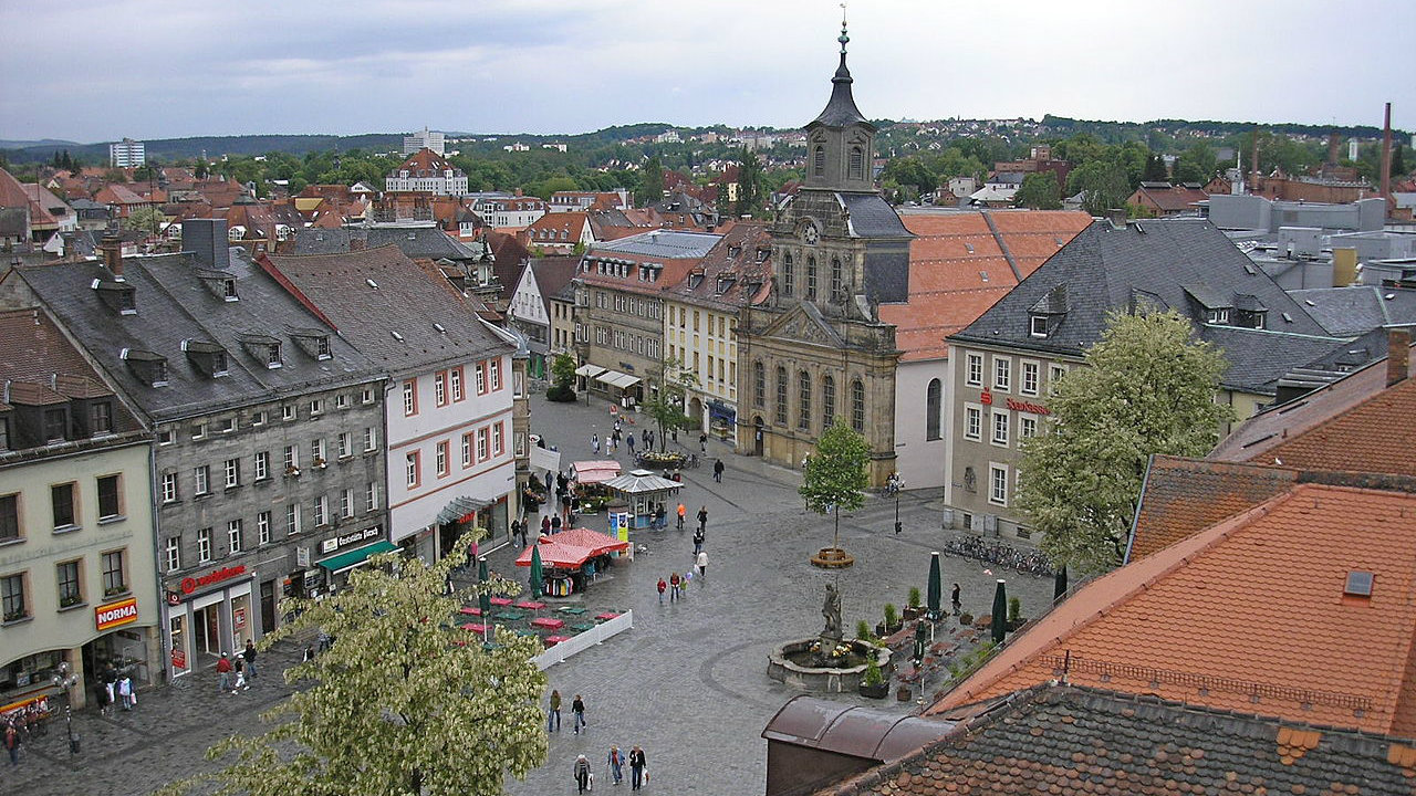 O čemu se u Bajrojtu govori i ćuti 1