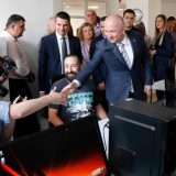 Popović otvorio Regionalni inovacioni startap centar u Gornjem Milanovcu 15