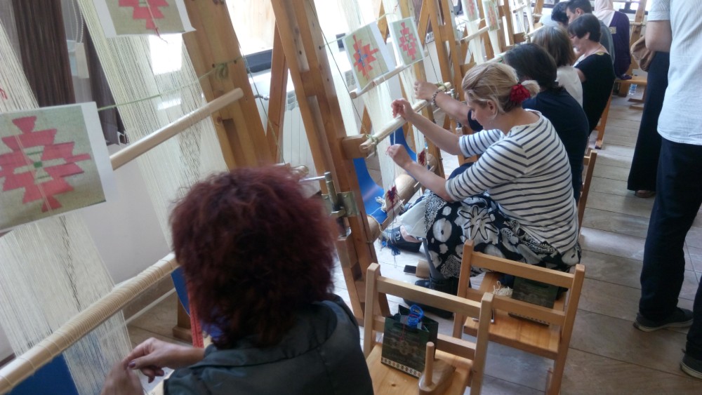 Čuvaju tradiciju proizvodnje pirotskog ćilima 1