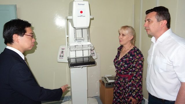 Vlada Japana donirala medicinske aparate kučevačkom Domu zdravlja 1