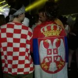 Na Exitu Splićanka nosila srpsku, a Novosađanka hrvatsku zastavu 1