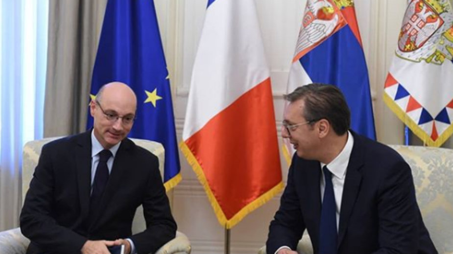 Mondoloni u oproštajnoj poseti kod Vučića 1