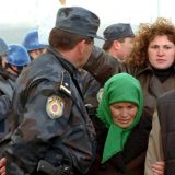 Suroi odgovara Brnabić šta je humanitarna kriza nabrajanjem svih zlodela srpske vlasti 3