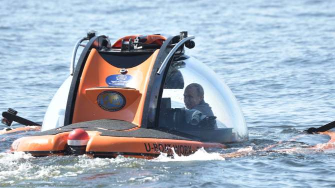 Putin zaronio podmornicom na dno Finskog zaliva 1