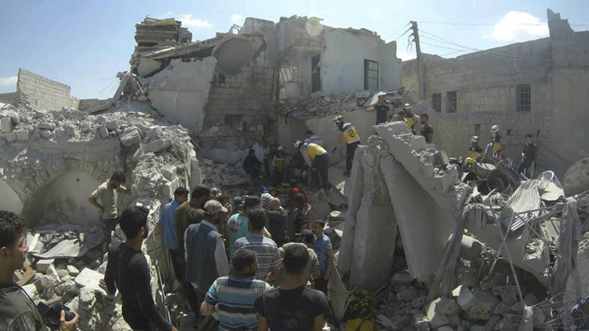 Pet mrtvih u novim vazdušnim udarima snaga sirijske vlade 1