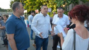 Šesta slobodna zona u Nišu: Ako se bude rušio Trg opozicionari će to sprečiti svojim telima 2 Šesta slobodna zona u Nišu: Ako se bude rušio Trg opozicionari će to sprečiti svojim telima 2