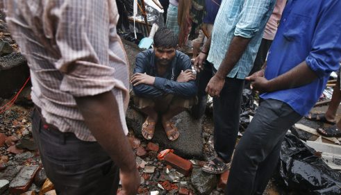 Najmanje 15 mrtvih u klizištu u Indiji 2