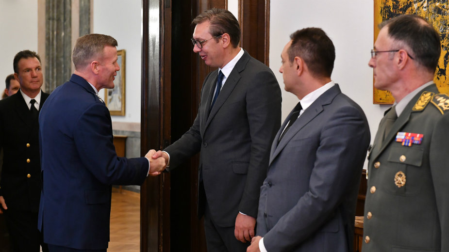 Kabinet generala Voltersa: Sa Vučićem nije bilo priče o hitnoj vezi sa Kforom 1