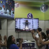 Indija lansirala svemirski brod da istraži rezerve vode na Mesecu 5