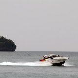 Majka i ćerka iz Srbije povređene u eksploziji na gliseru na Sitoniji (VIDEO) 11