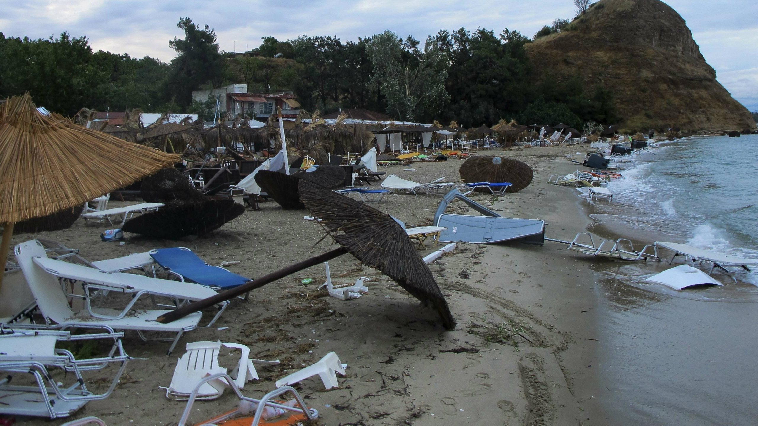Halkidika se polako oporavlja od nevremena 1 Halkidika se polako oporavlja od nevremena 1