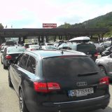 Gužve na naplatnim rampama na putevima u Srbiji 7