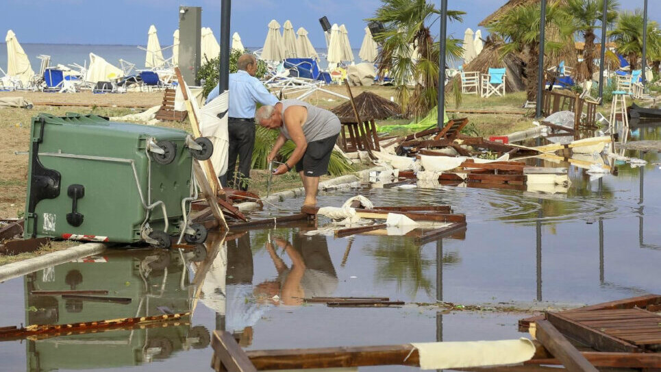 Desetak srpskih porodica zarobljeno u Pilionu zbog nevremena, jedna žena evakuisana: "Traži se način da obezbedimo kolektivni prevoz za Srbiju" 1