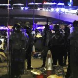 Desetine hiljada ljudi protestovalo u Hongkongu, policija ispraznila parlament 1