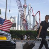 SAD suspendovale povećanje carina na kinesku robu posle delimičnog dogovora s Pekingom 7