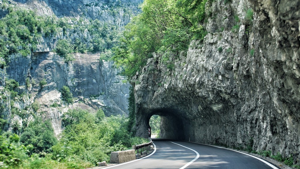 Crna Gora: Putarina za autoput 3,5 evra za putnička vozila, za motore 1,5 evro 1