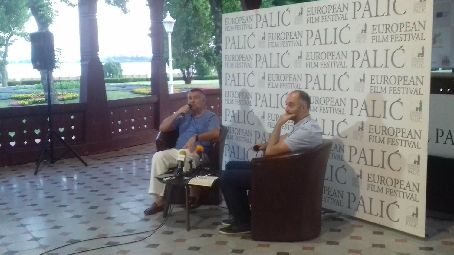 Grlić: Vladaju mediokriteti i poluidioti 1