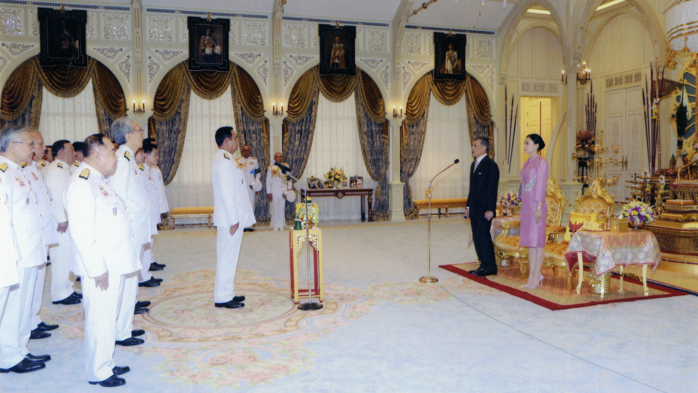 Tajlandska vlada položila zakletvu, da li je završena vladavina vojne hunte 1