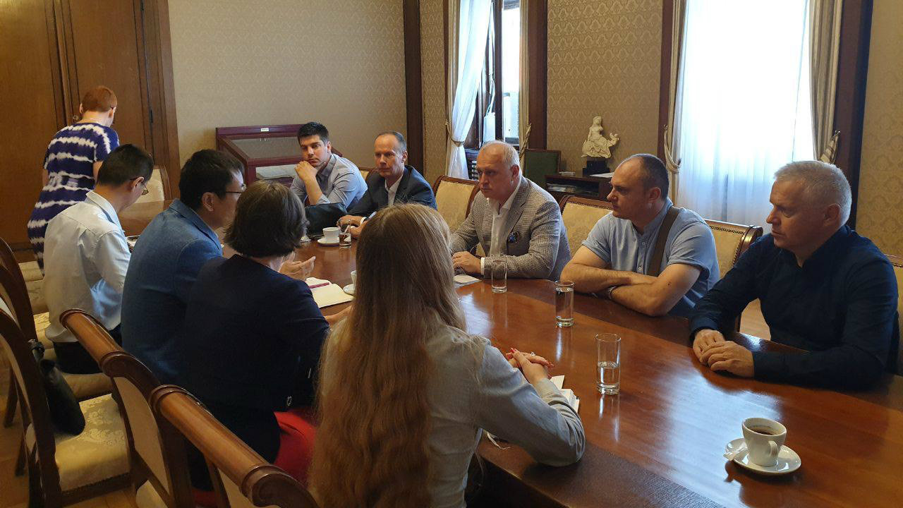 Vesić: Počinje izgradnja javnih garaža sa kineskim partnerom 1