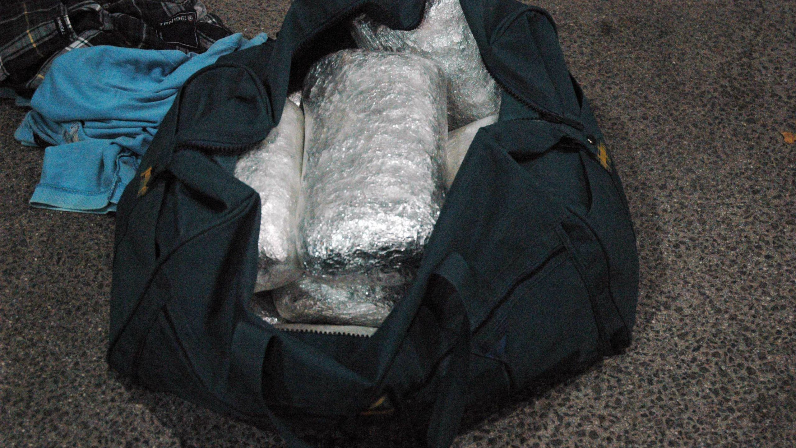 Skrivao više od šest kilograma marihuane u putnoj torbi na graničnom prelazu 1