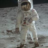 Amerika želi da ponovo pošalje čoveka na Mesec 2024. godine 11