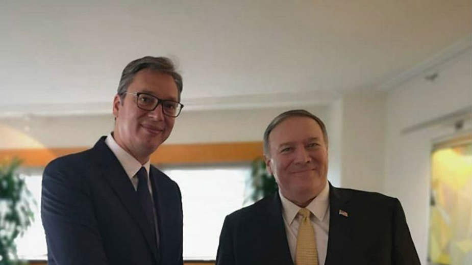 Diplomate: Moguće da je Bler ugovorio susret Vučića i Pompea 1