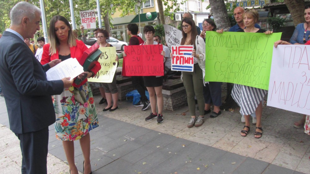 Proces traljav od samog početka 1