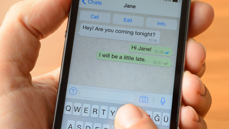 Telefon, poruke i pravopis: Da li je tačka znak da smo nepristojni 3 Poneko i koristi tačku u pisanju poruka na Vocapu