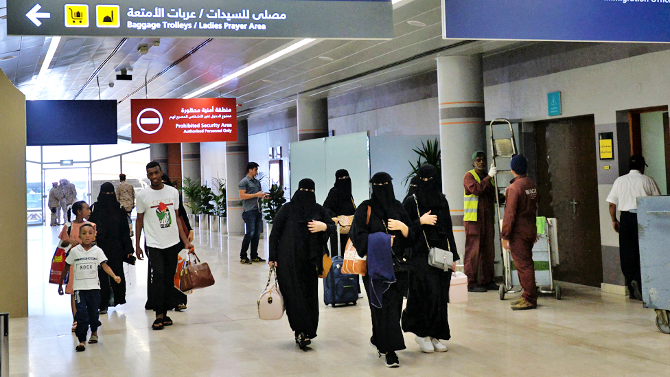 Žene u Saudijskoj Arabiji sada mogu same da putuju