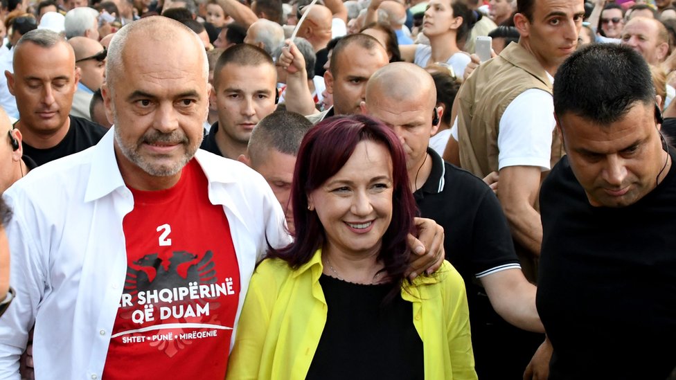 Edi Rama sa suprugom Lindom, Tirana 2017.