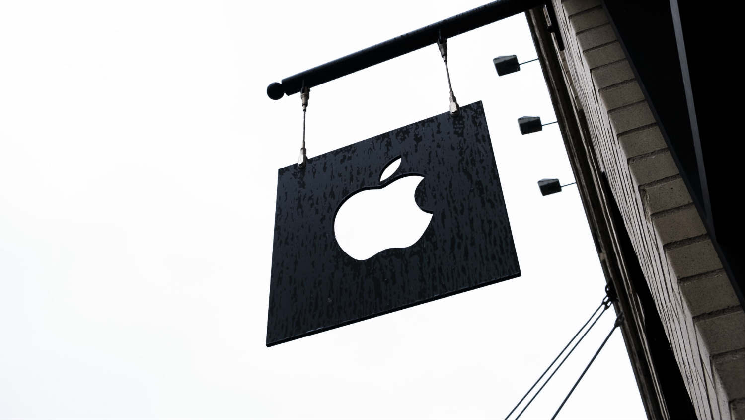 Epl prva američka kompanija sa tržišnom vrednošću od dve hiljade milijardi dolara 1