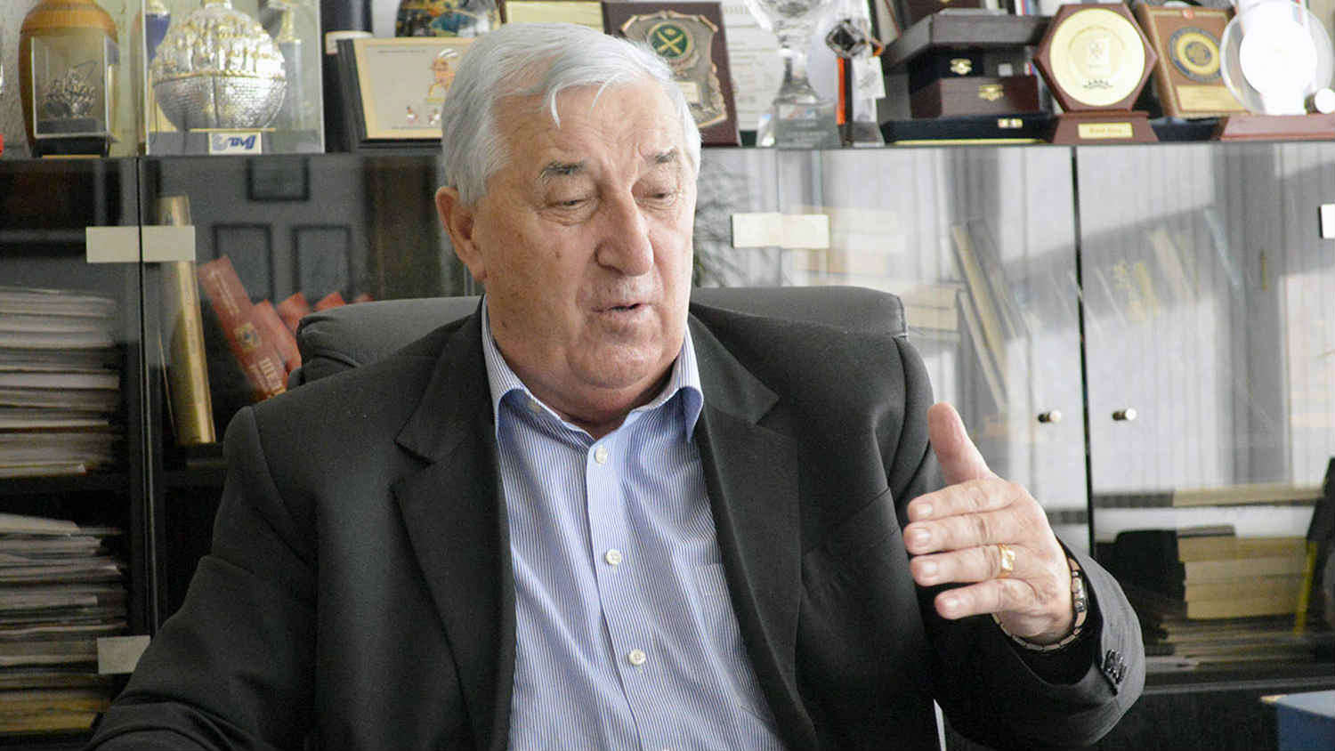 Stranačka agitacija državnih funkcionera bez sankcija 1