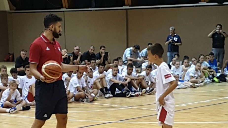 Moderni čuvari tradicije 1