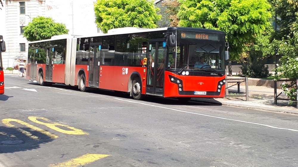 Vesić: Od danas u vreme zabrane kretanja neće biti javnog prevoza 1
