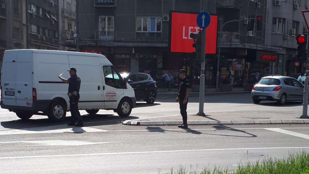 Vozači u Srbiji se ne boje kazni, prvi nude mito 1