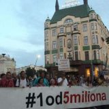 Protest "1 od 5 miliona" u Beogradu: Podrška penzionisanim vojnim licima (VIDEO) 6