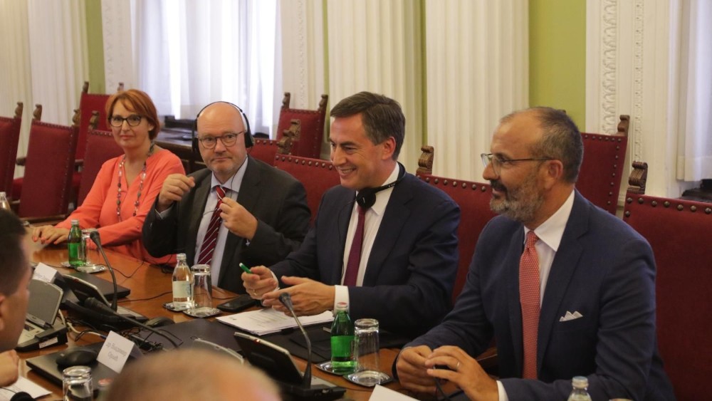 Mekalister: Kukan i Flekenštajn će razgovarati sa svim poslaničkim grupama 1