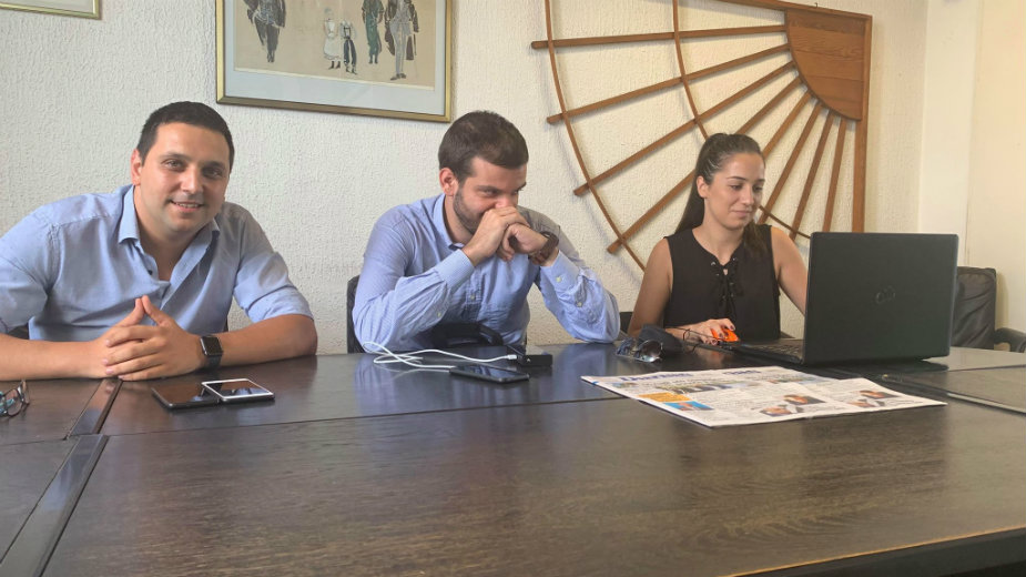 Vučić: Taksi kartel je stavio šapu na Beograd 1