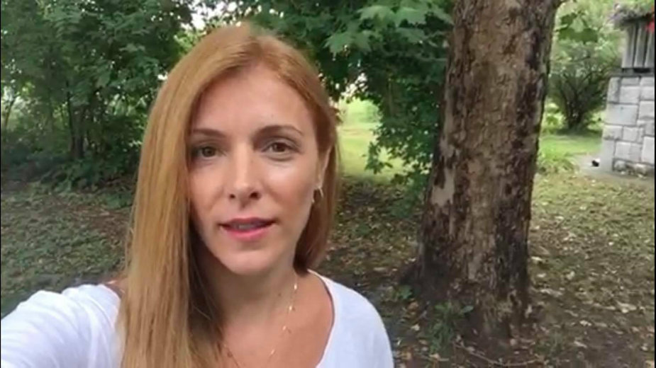 Bojana Stefanović podržala pokretanje Kluba čitalaca Danasa 1 Bojana Stefanović podržala pokretanje Kluba čitalaca Danasa 1