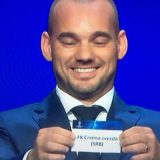 Zvezda protiv Bajerna, Totenhema i Olimpijakosa 1