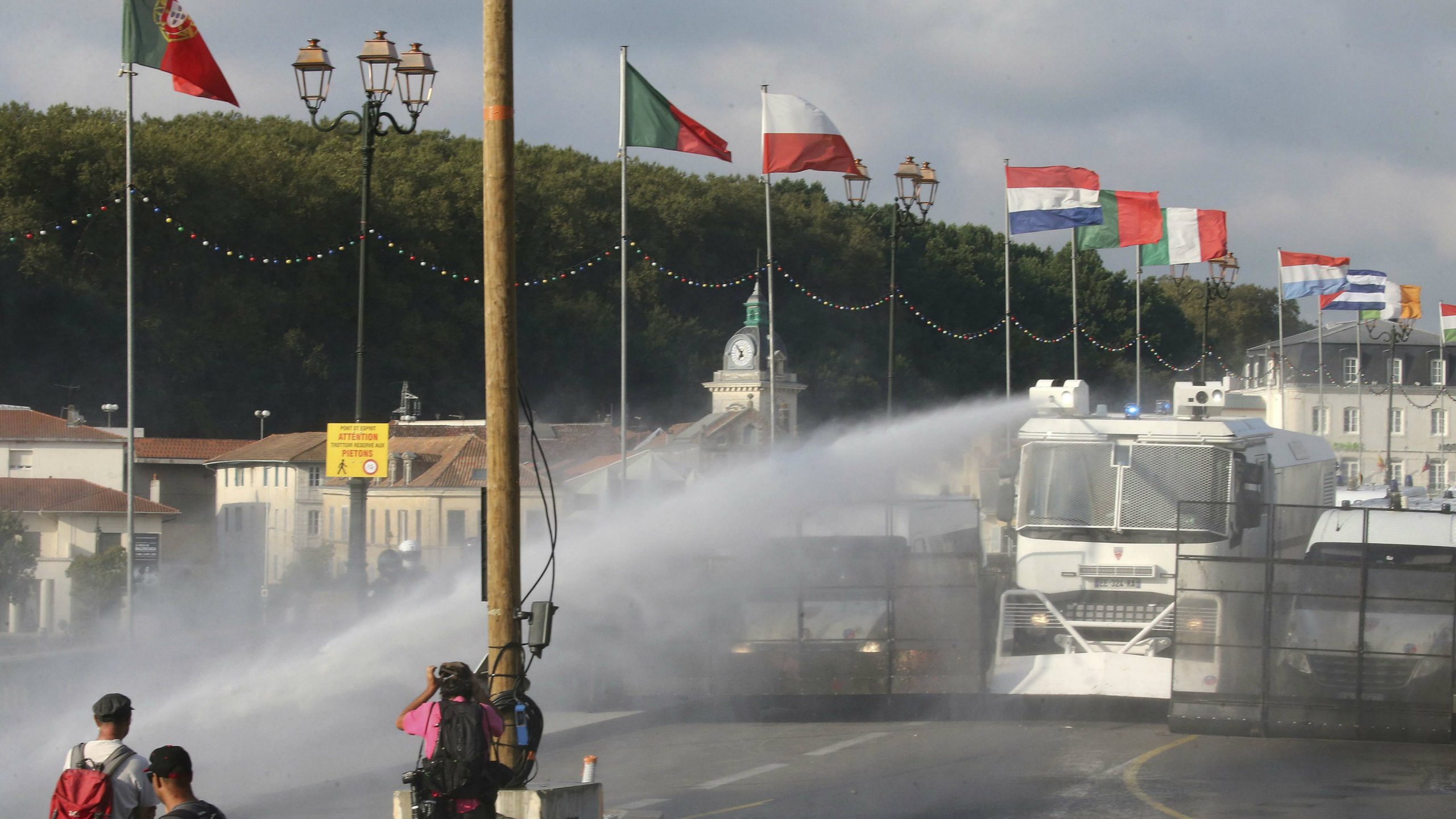 Francuska, vodeni topovi