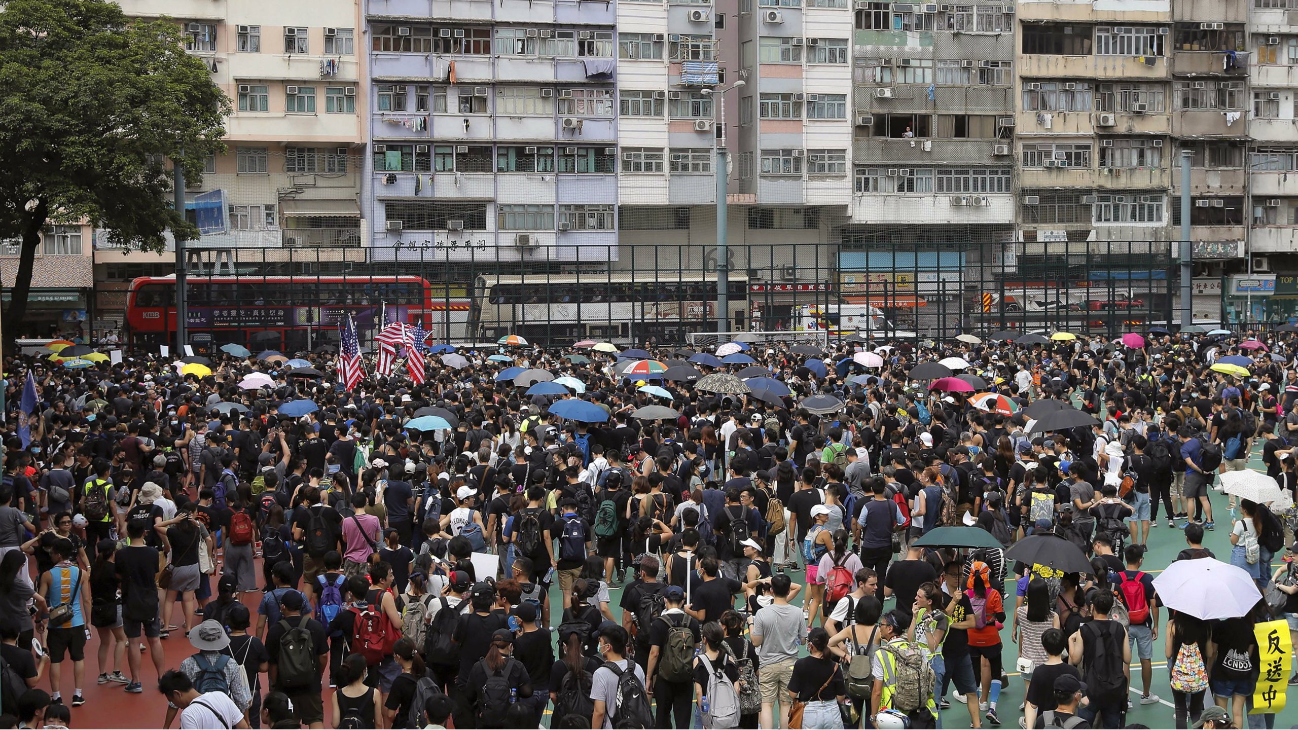 Hiljade demonstranata na ulicama Honkonga uprkos zabrani okupljanja 1