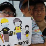 Nekoliko stotina demonstranata sa porodicama na ulicama Hongkonga 13