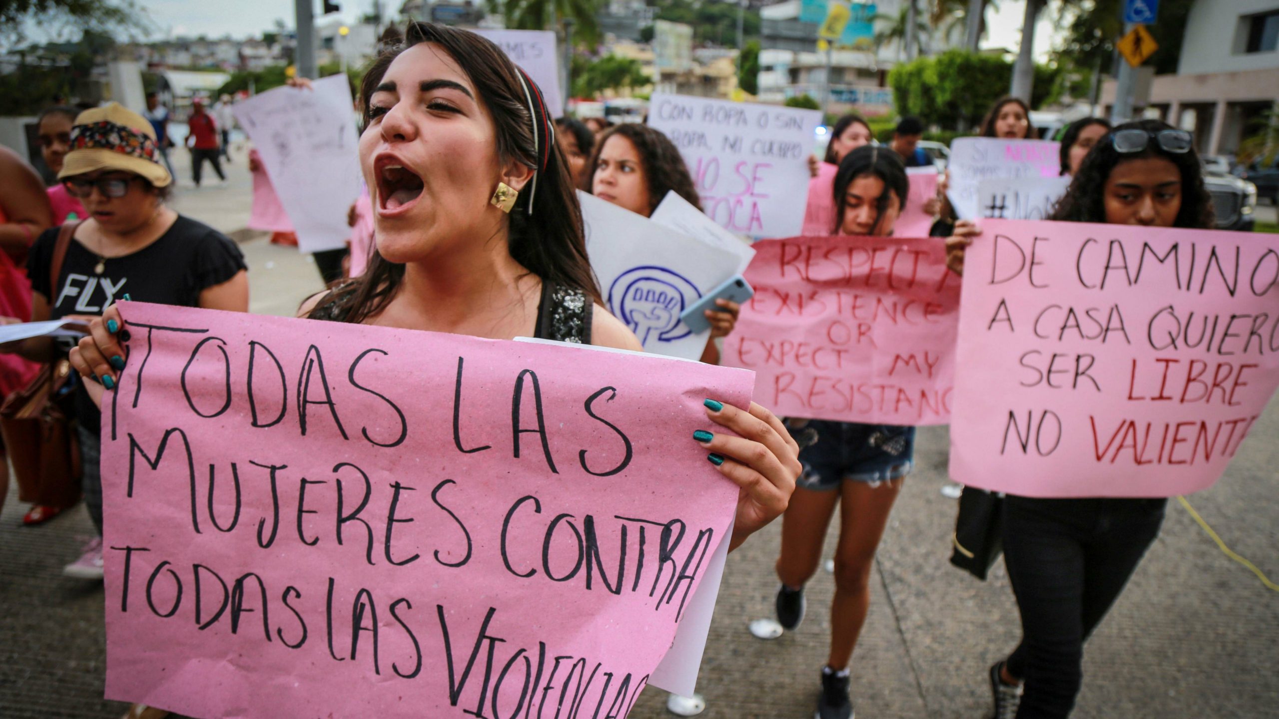 Protest žena u Meksiku posle optužbe da su policajci silovali tinejdžerke 1