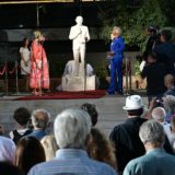 Spomenik Mići Orloviću ispred zgrade RTS 1