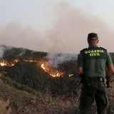 Oko 4.000 ljudi evakuisano zbog požara na Kanarskim ostrvima 5