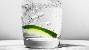 Zašto je važno piti od šest do osam čaša vode dnevno? 2