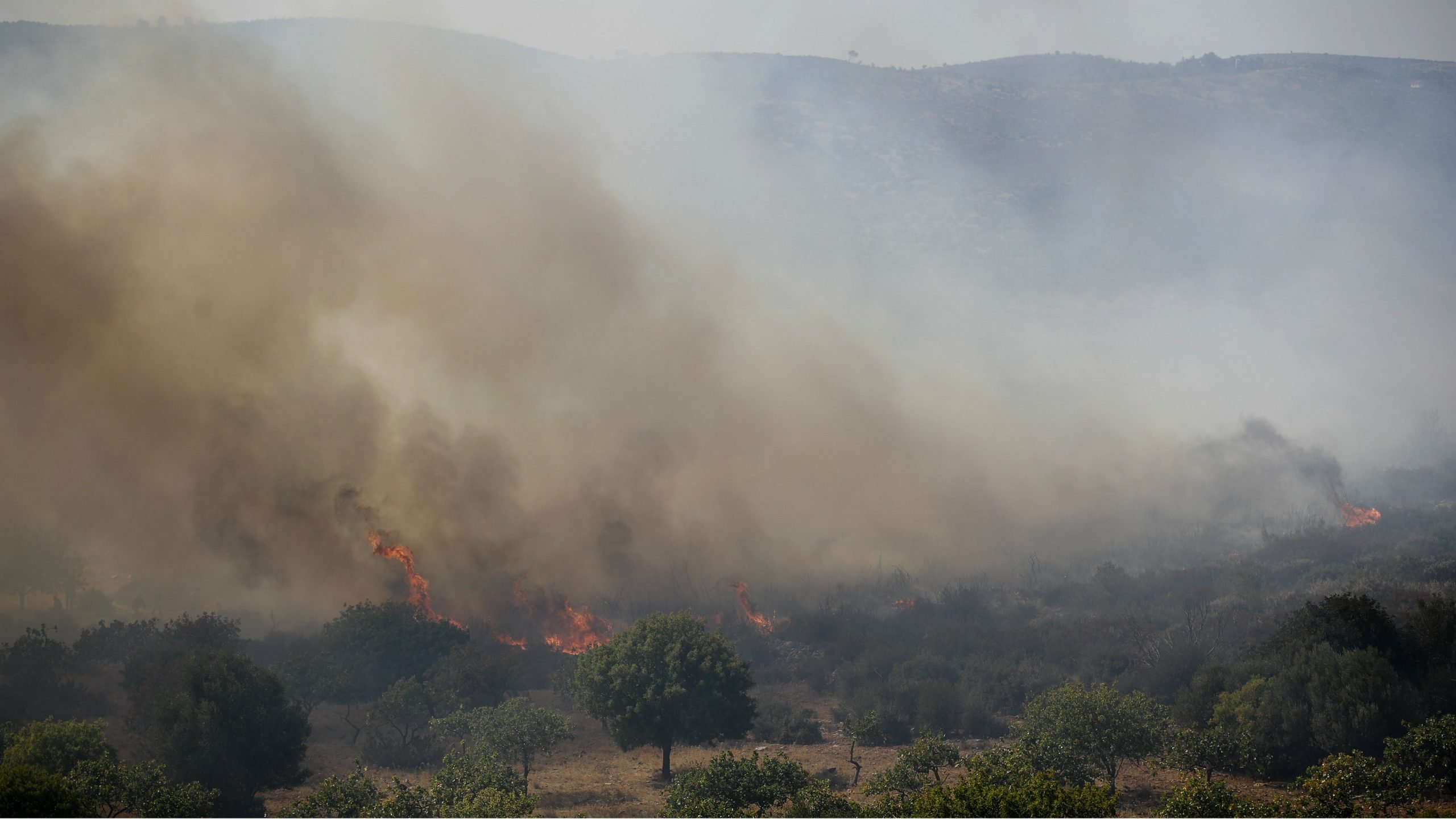 U Grčkoj za jedan dan buknulo 60 požara 1