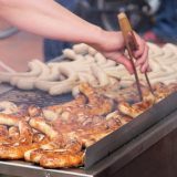 Kako izgleda radni dan roštilj majstora u Srbiji? 8